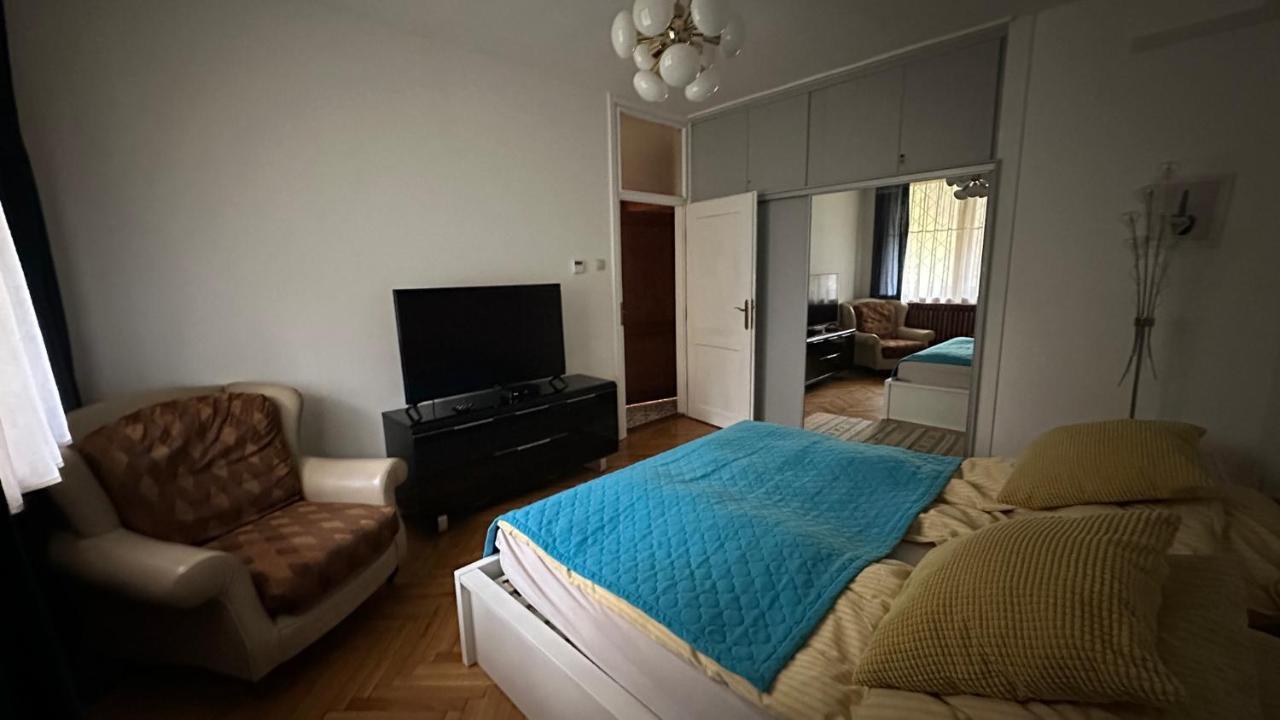 Cosy Apartman In Green Buda ブダペスト エクステリア 写真